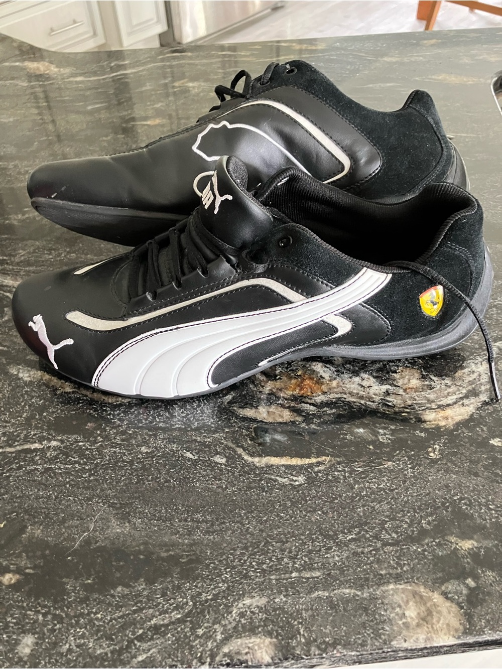 Puma Scuderia Ferrari Future Cat motorsport sneakers Sz 9.5
